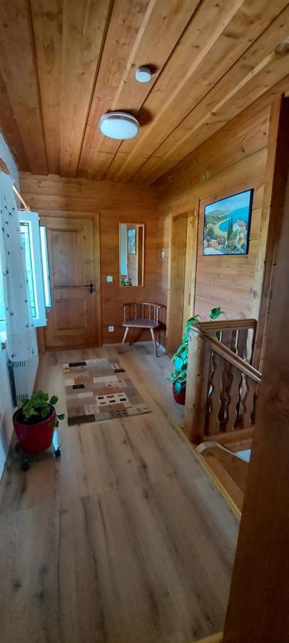 Ruhig Gelegene Ferienwohnung Im Gruenen Mit Terrasse Und Kleinem Garten Rotthalmuenster Bagian luar foto